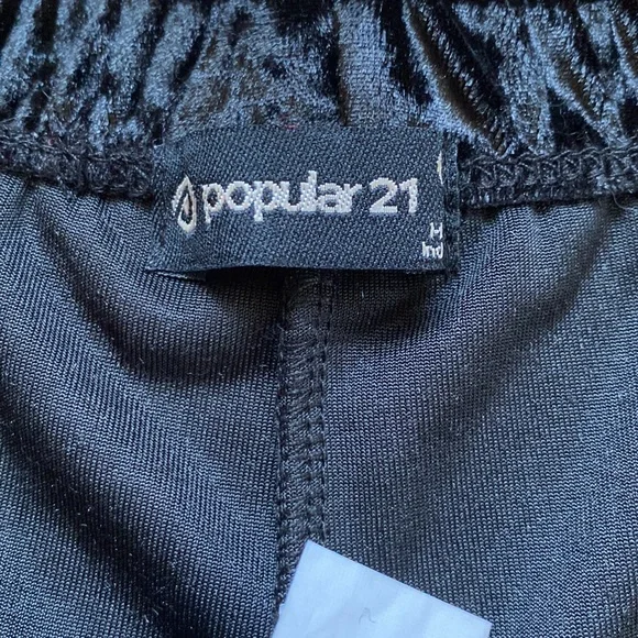 Popular 21 Black Velvet Pajama Set - Picture 4 of 12